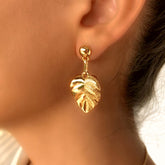 Brinco Folha Mistic - Banhado a Ouro - Hipoalergênico